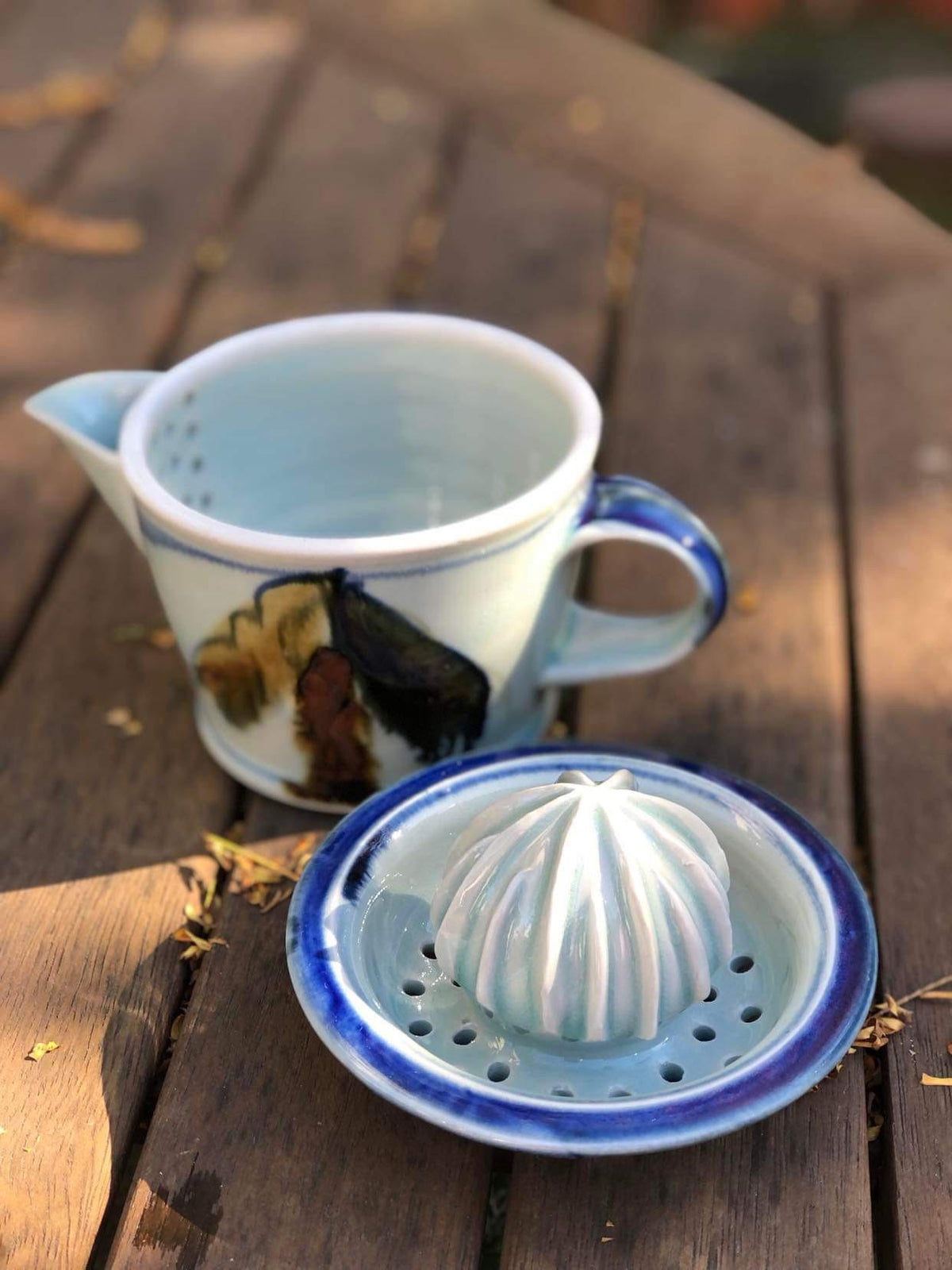 Hanjiki Half Porcelain Clay  Sample Juicer